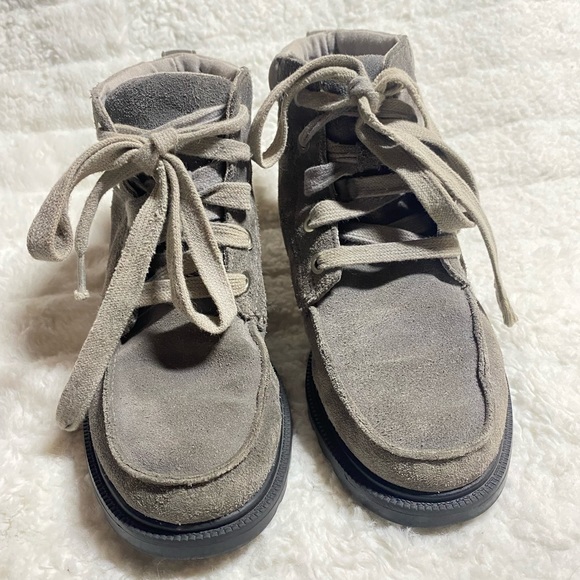 Sorel Youth Madson Moc Toe Waterproof Ankle Boots Boys Gray Suede Laced Size 1 - Picture 10 of 10